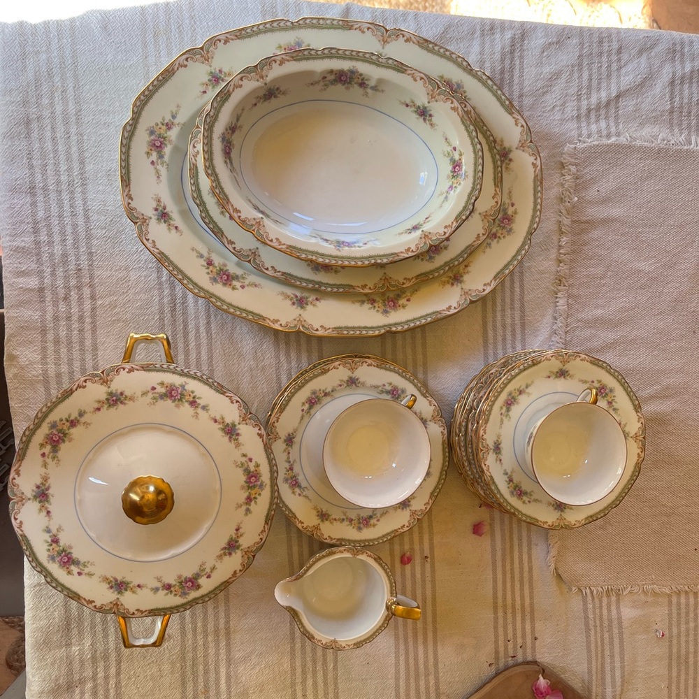 Union, Union t Made in Czecho-Slovakia dinnerware set.